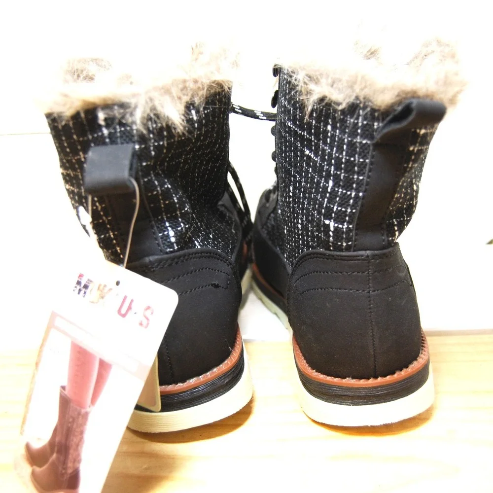 Muk Luks Boots Women's 6 Sigrid Black/White‎ NWT Water Resistant Faux Fur lined